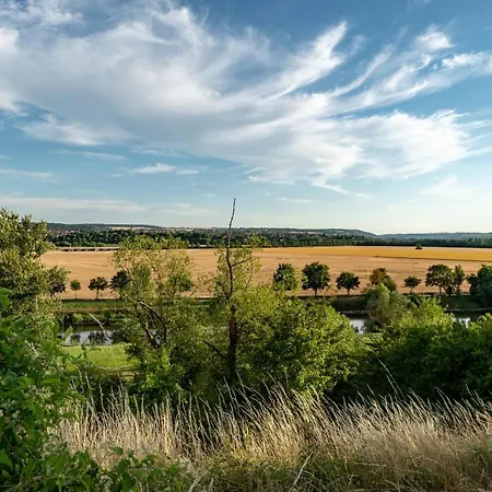 Pensión Naumburger Wein & Sekt Manufaktur - 1824
