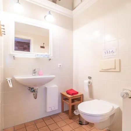 Pensión Naumburger Wein & Sekt Manufaktur - 1824 Naumburg (Saale)