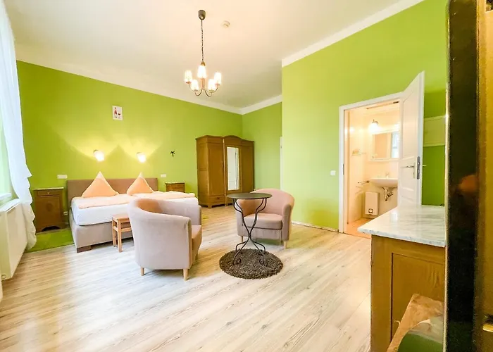 Naumburger Wein & Sekt Manufaktur - 1824