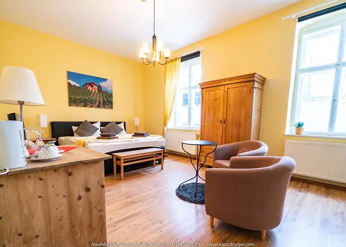 Naumburger Wein & Sekt Manufaktur - 1824 3* Naumburg