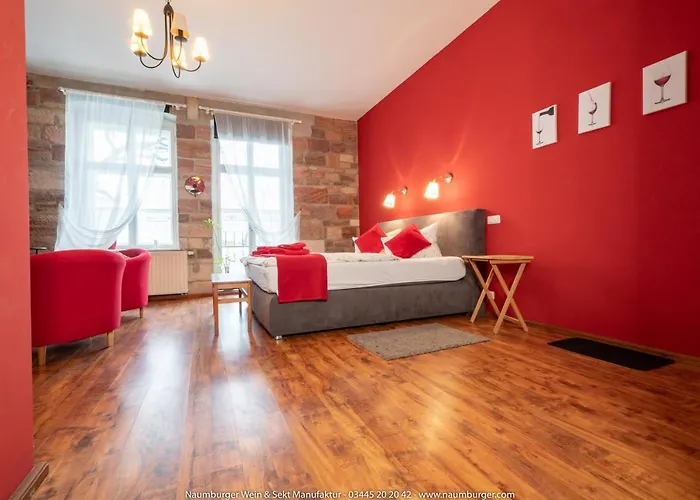 Naumburger Wein & Sekt Manufaktur - 1824 3* Naumburg