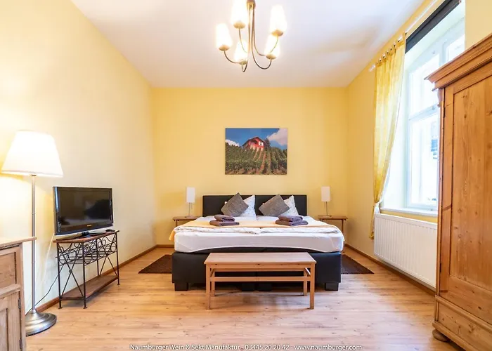 Naumburger Wein & Sekt Manufaktur - 1824 3* Naumburg