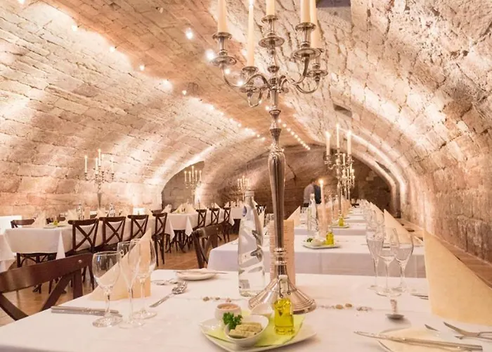 Naumburger Wein & Sekt Manufaktur - 1824 Naumburg